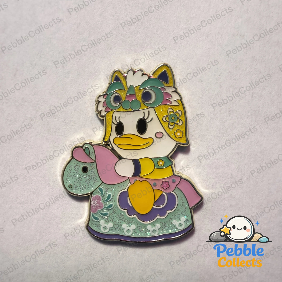 Shanghai Disney New Year Duffy and Friends Horse Pin Daisy Duck